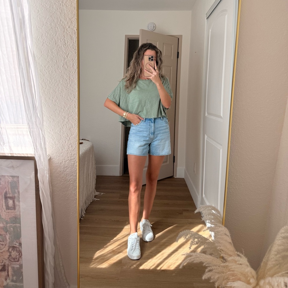 Boxy Crop Tee